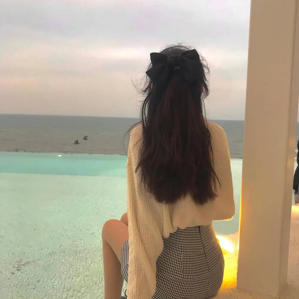 滑板女孩